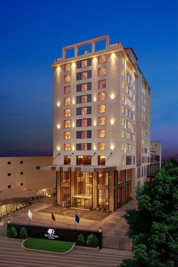 Doubletree By Hilton Варанаси Екстериор снимка